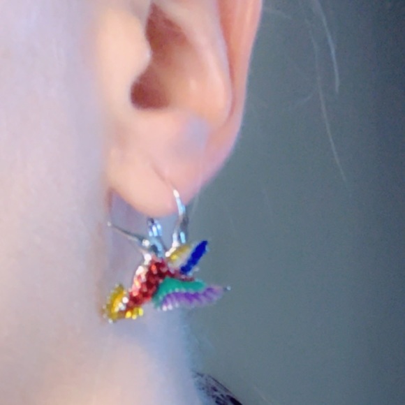 🌟 Enamel Bird Earrings - Picture 4 of 4